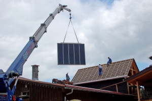 Einbau einer modernen Solaranlage von Knöbel Sanitär